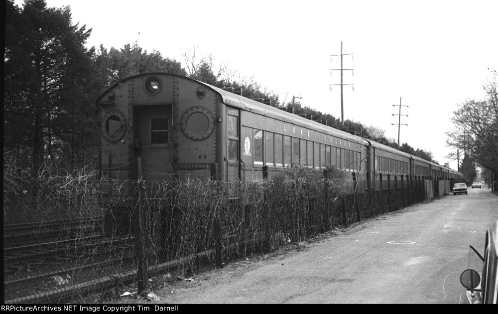 Retired MP-54s awaiting transfer to the scrapper